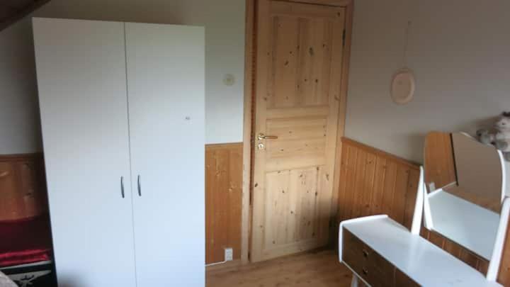 Airbnb And Booking At Postvegen 95 Vigra Esterno foto